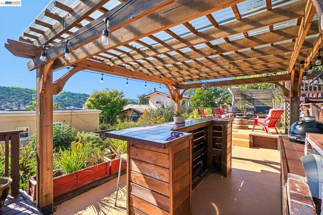 825 Lafayette St, Martinez, CA 94553