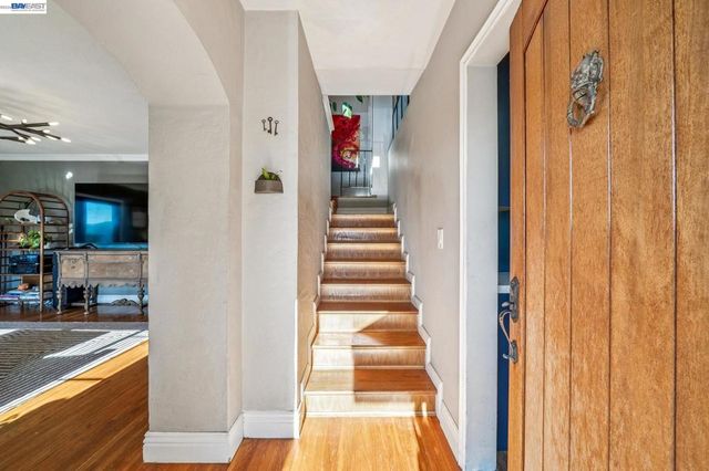 825 Lafayette St, Martinez, CA 94553