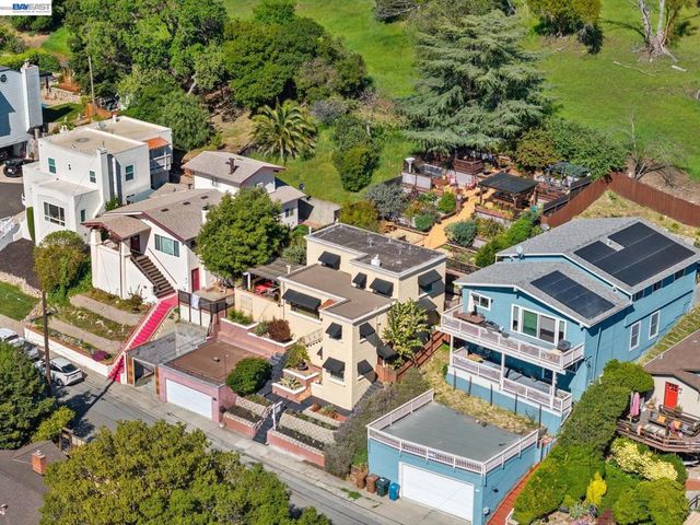 825 Lafayette St, Martinez, CA 94553