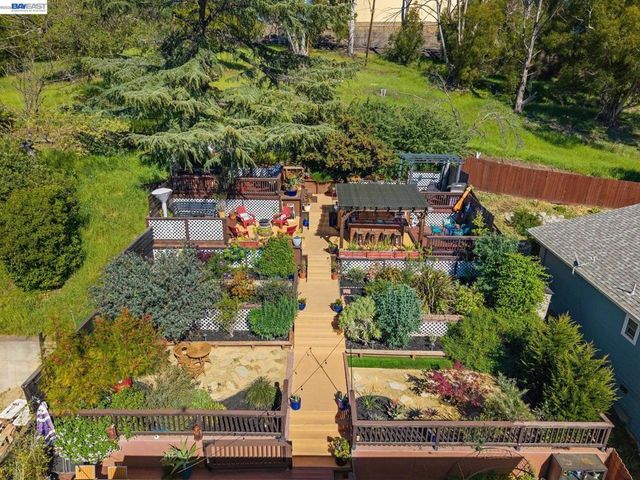 825 Lafayette St, Martinez, CA 94553