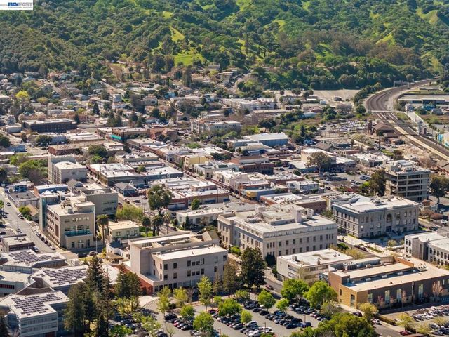 825 Lafayette St, Martinez, CA 94553