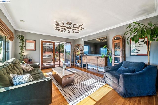 825 Lafayette St, Martinez, CA 94553