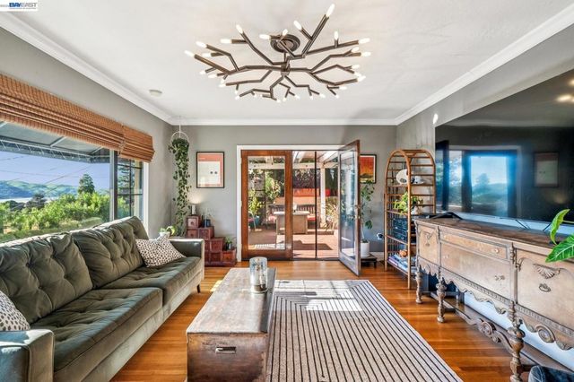 825 Lafayette St, Martinez, CA 94553