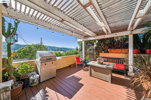 825 Lafayette St, Martinez, CA 94553