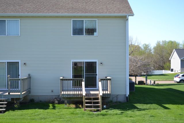 722 Prairie Meadow Drive 0, Blue Grass, IA 52726