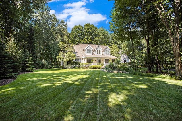 8021 N Yorkville Lane, Richland, MI 49083