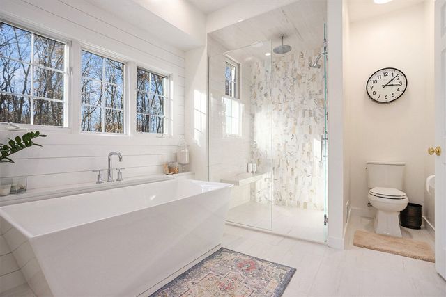 8021 N Yorkville Lane, Richland, MI 49083