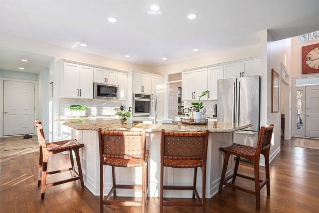 8021 N Yorkville Lane, Richland, MI 49083