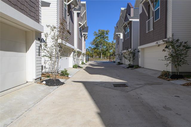 881 Rachel Street D, Houston, TX 77091