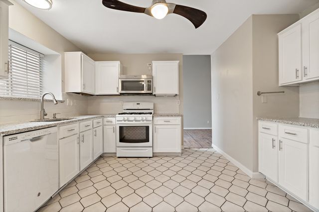 8105 Trail Lake Drive, Rowlett, TX 75088