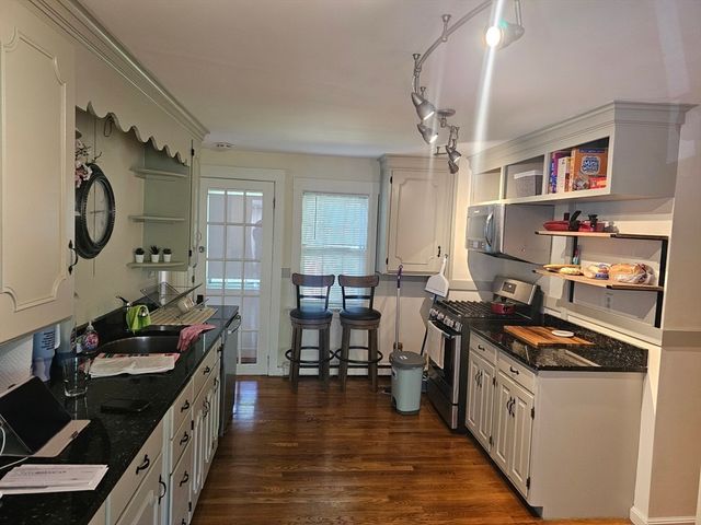 200 Pleasant 2, Framingham, MA 01701