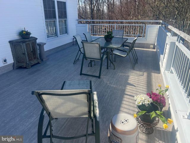 8200 CENTENNIAL STA, Warminster, PA 18974