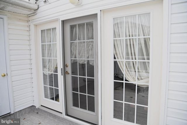 8200 CENTENNIAL STA, Warminster, PA 18974