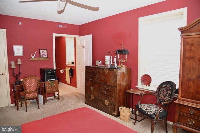 8200 CENTENNIAL STA, Warminster, PA 18974