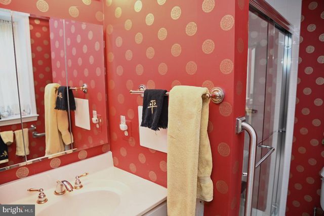 8200 CENTENNIAL STA, Warminster, PA 18974