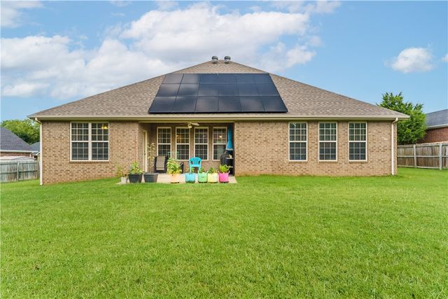 1321 S St. Andrews Circle, Fayetteville, AR 72701