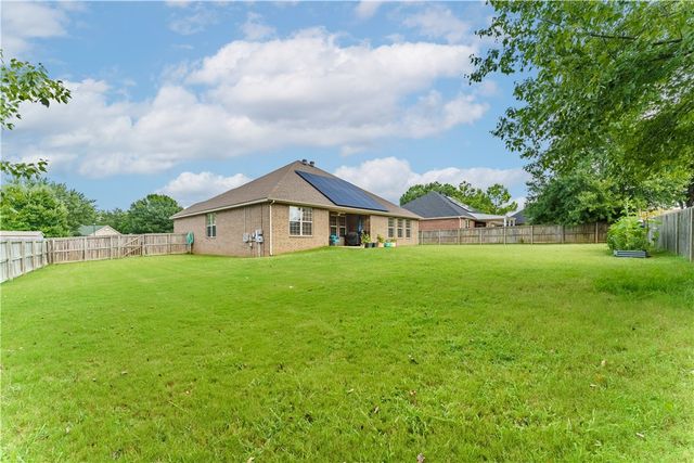 1321 S St. Andrews Circle, Fayetteville, AR 72701