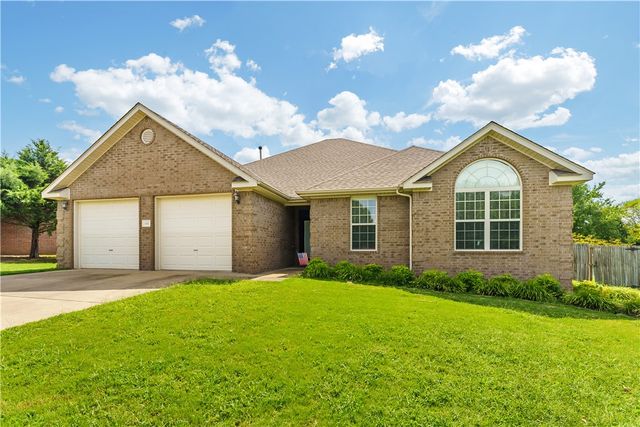 1321 S St. Andrews Circle, Fayetteville, AR 72701