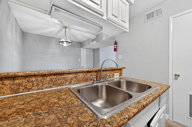 2110 Wilcrest Drive 138, Houston, TX 77042