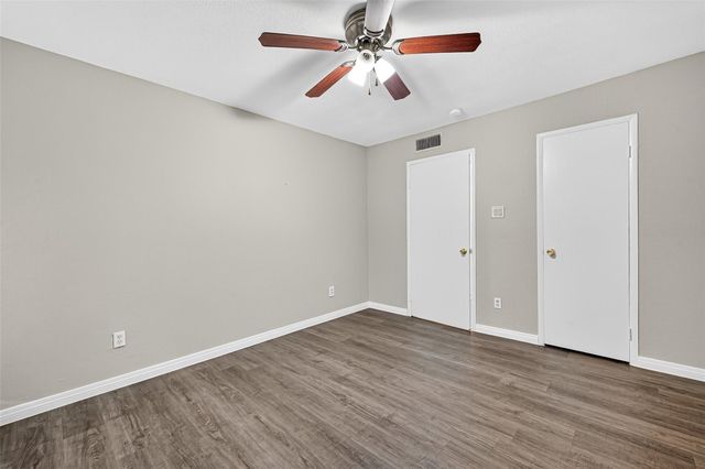 2110 Wilcrest Drive 138, Houston, TX 77042