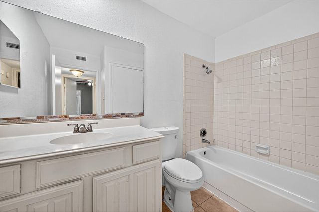 2110 Wilcrest Drive 138, Houston, TX 77042