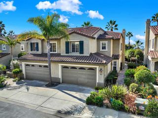 7435 Neptune Dr, Carlsbad, CA 92011
