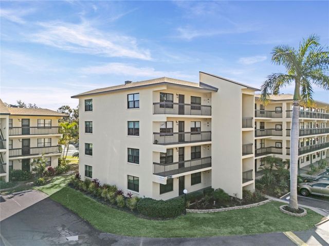 435 30TH AVENUE W D314, Bradenton, FL 34205