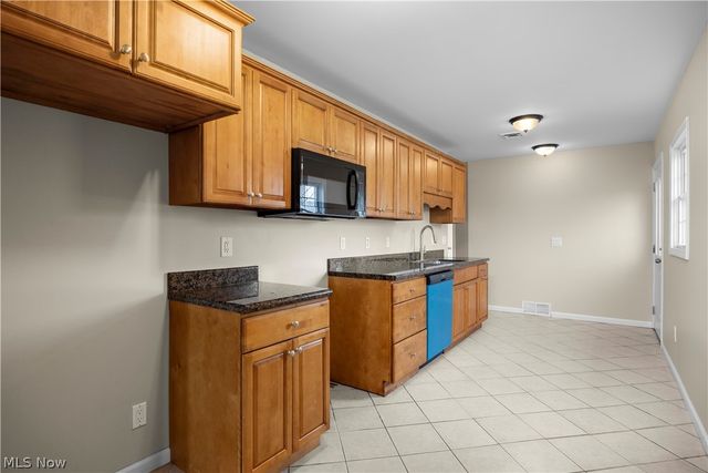 12452 Island Road, Grafton, OH 44044