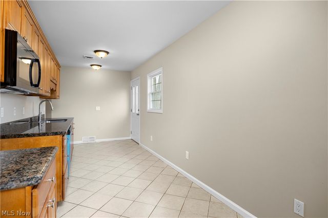 12452 Island Road, Grafton, OH 44044