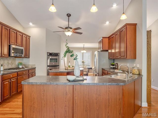 1662 Molokai Court, Worden, IL 62097