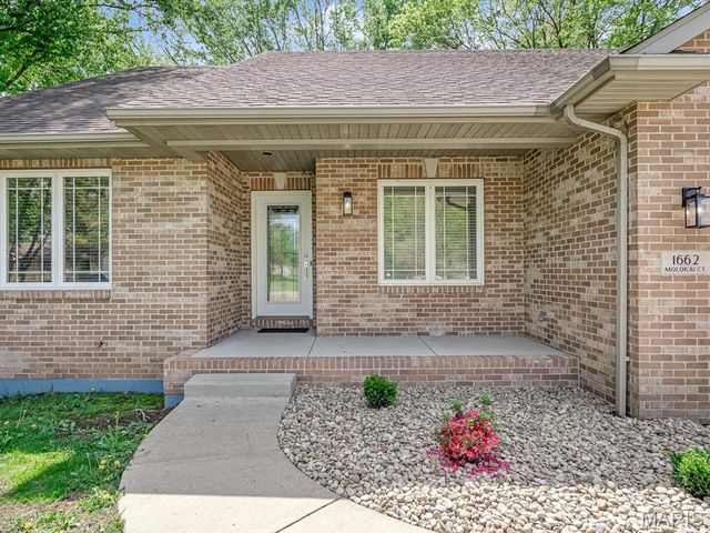 1662 Molokai Court, Worden, IL 62097