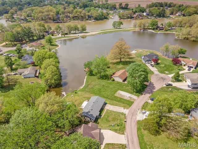 1662 Molokai Court, Worden, IL 62097