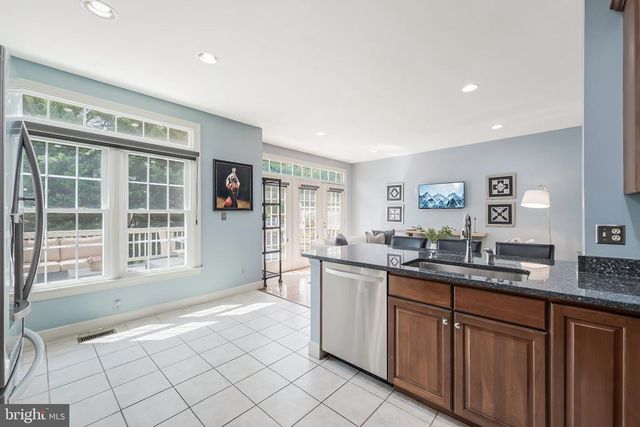 8505 WESTOWN WAY, Vienna, VA 22182