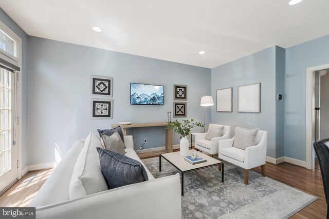 8505 WESTOWN WAY, Vienna, VA 22182