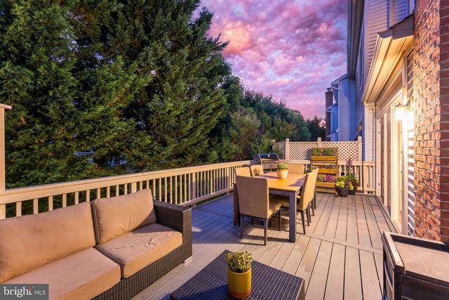 8505 WESTOWN WAY, Vienna, VA 22182
