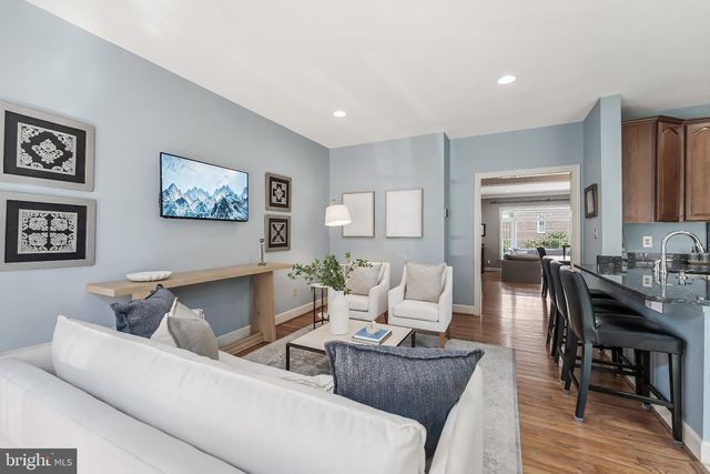 8505 WESTOWN WAY, Vienna, VA 22182