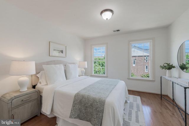 8505 WESTOWN WAY, Vienna, VA 22182