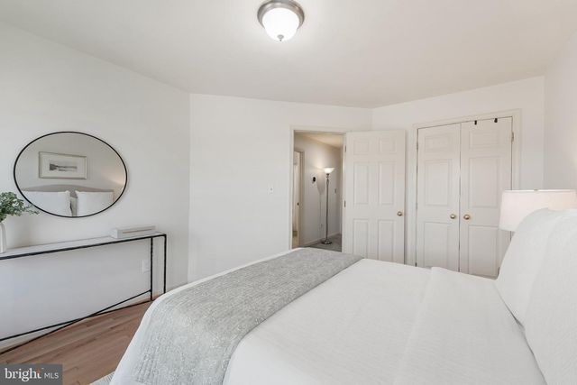 8505 WESTOWN WAY, Vienna, VA 22182