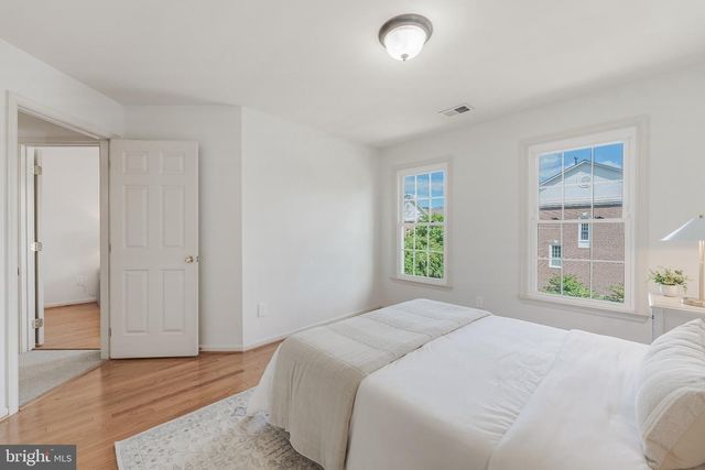 8505 WESTOWN WAY, Vienna, VA 22182