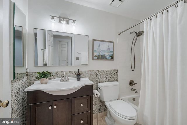 8505 WESTOWN WAY, Vienna, VA 22182
