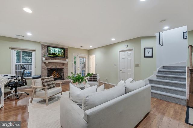 8505 WESTOWN WAY, Vienna, VA 22182