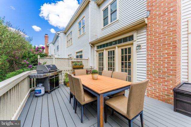8505 WESTOWN WAY, Vienna, VA 22182