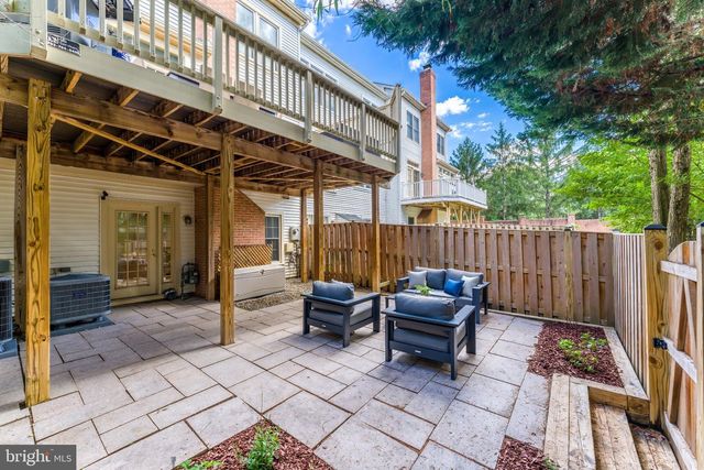 8505 WESTOWN WAY, Vienna, VA 22182