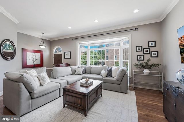 8505 WESTOWN WAY, Vienna, VA 22182