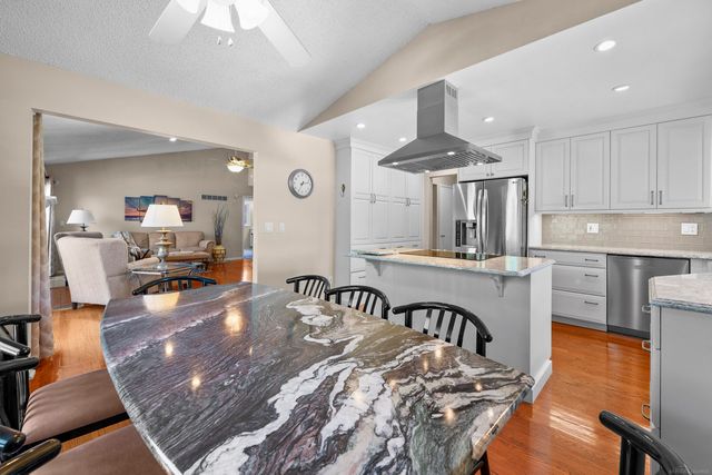10690 OXBOW HEIGHTS Drive, White Lake Twp, MI 48386