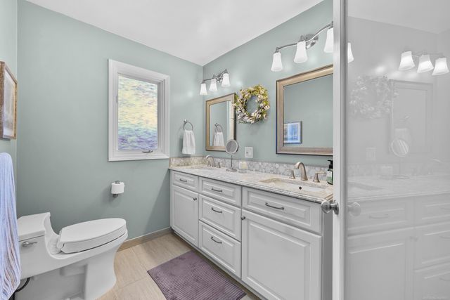 10690 OXBOW HEIGHTS Drive, White Lake Twp, MI 48386