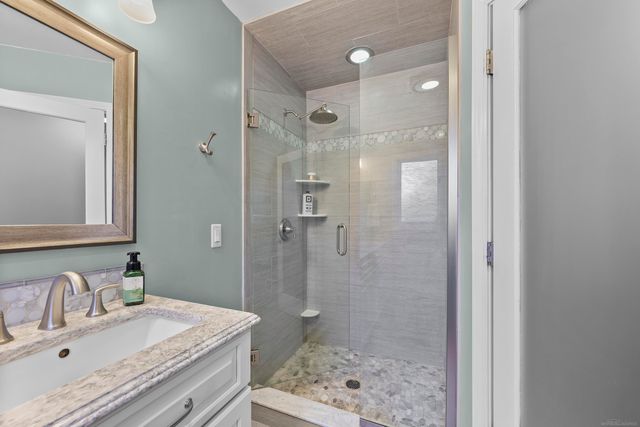 10690 OXBOW HEIGHTS Drive, White Lake Twp, MI 48386