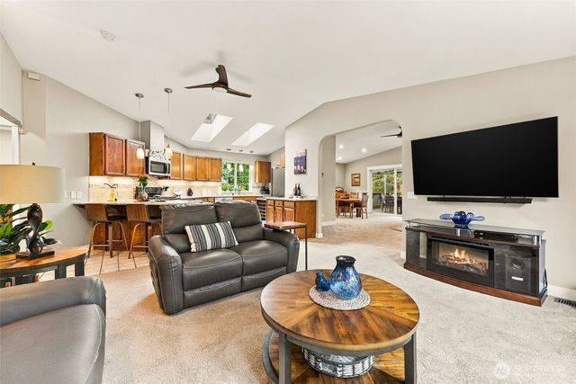 6710 152nd St Court NW, Gig Harbor, WA 98332