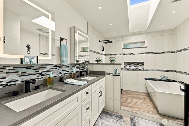 6710 152nd St Court NW, Gig Harbor, WA 98332