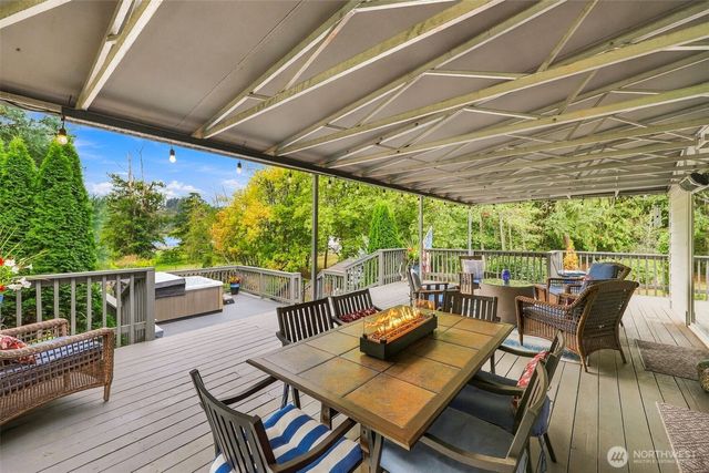 6710 152nd St Court NW, Gig Harbor, WA 98332